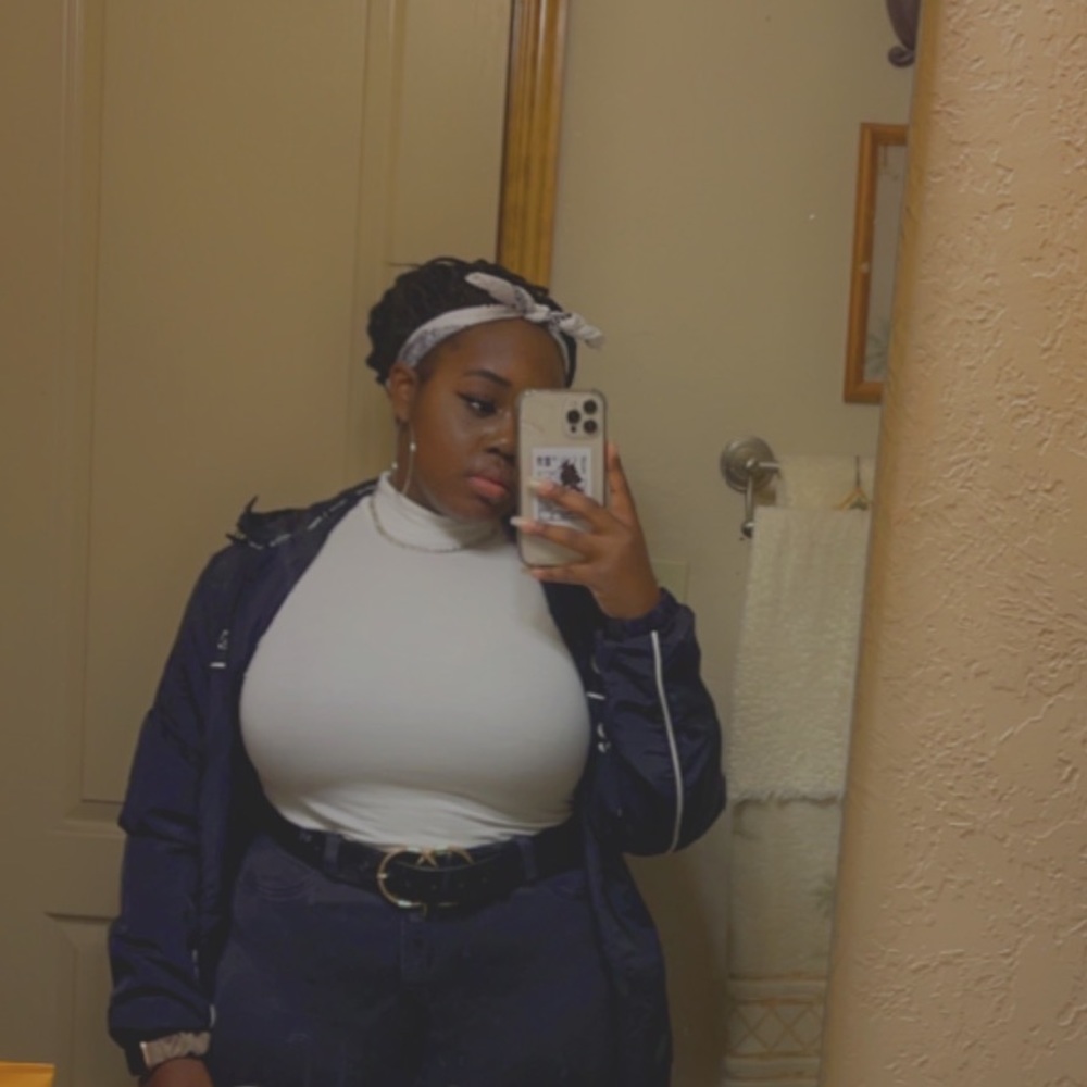 Meet your Posher, Naschelle